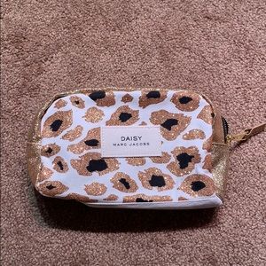 Marc Jacobs Daisy Makeup Bag